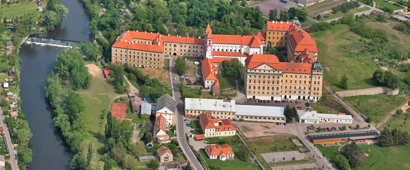 Loucký klášter - letecký pohled